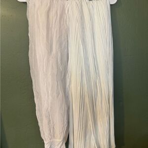 2 white pants